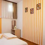 Apartment Sve